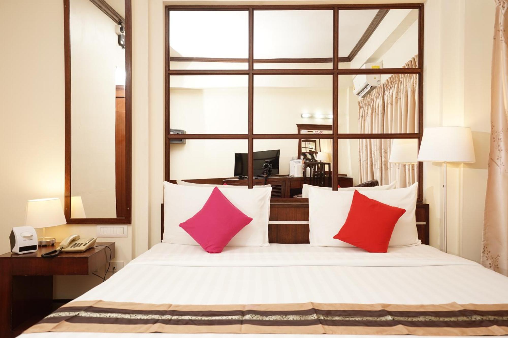 Grand Business Inn Bangkok Exterior photo